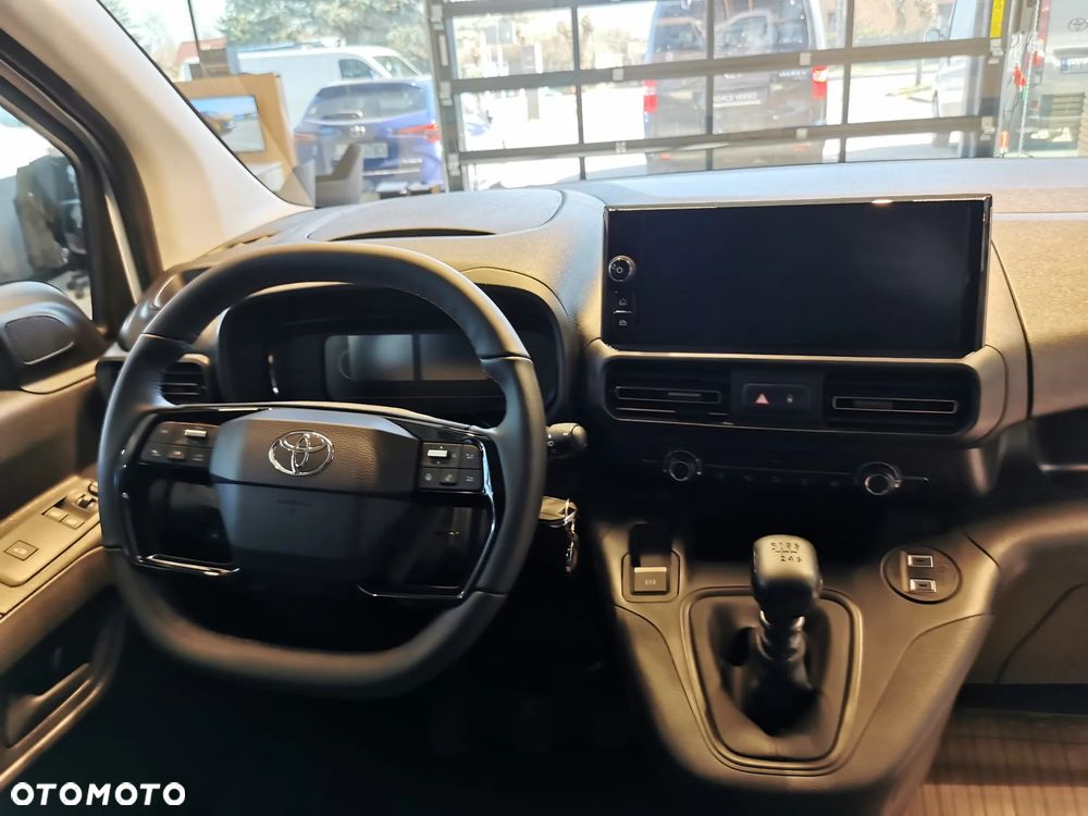 Toyota Proace City - 11