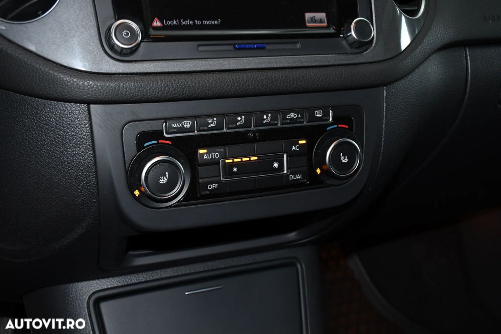 Volkswagen Tiguan 2.0 TDI DPF BlueMotion Technology Cup Sport & Style - 16
