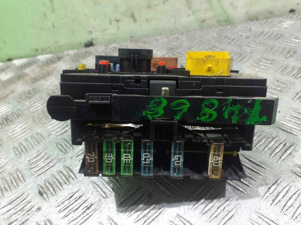 CAIXA RELÉS / FUSÍVEIS PEUGEOT 207 2007 - 4