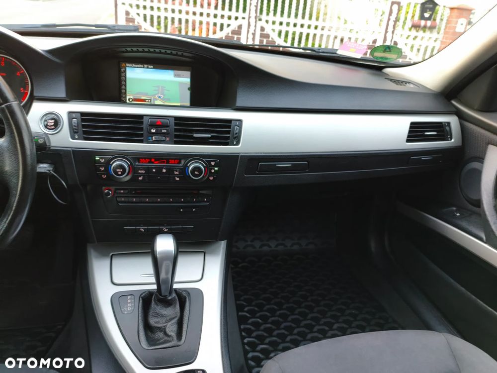 BMW Seria 3 - 29