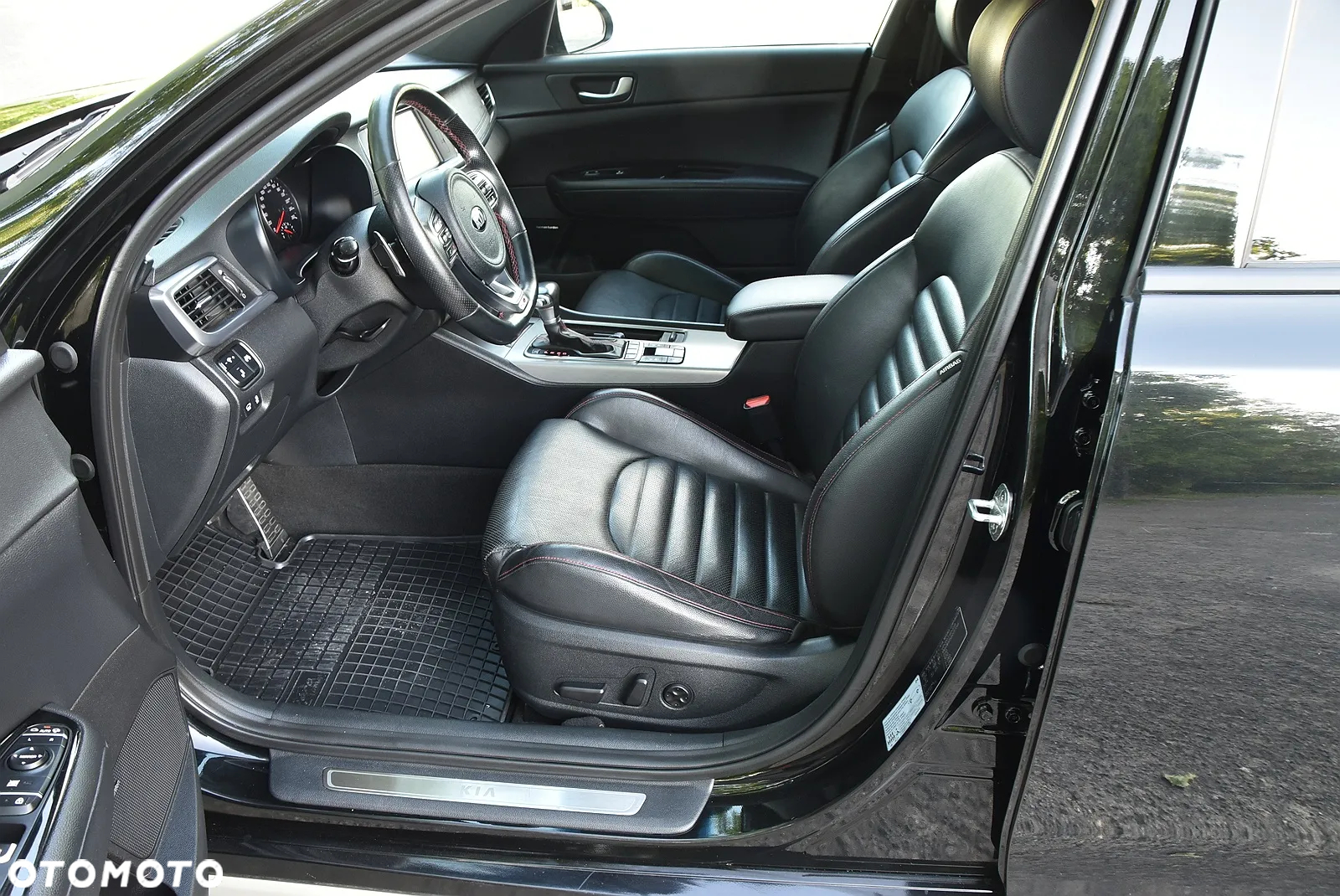 Kia Optima - 31