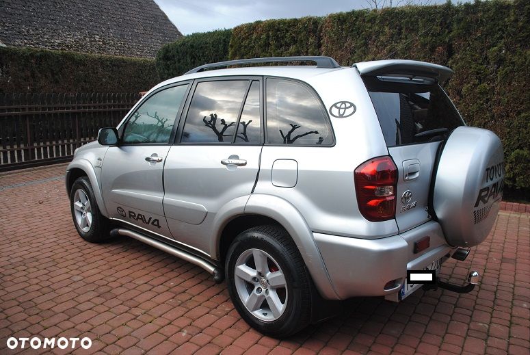 Toyota RAV4 2.0 D-4D 4x4 - 5