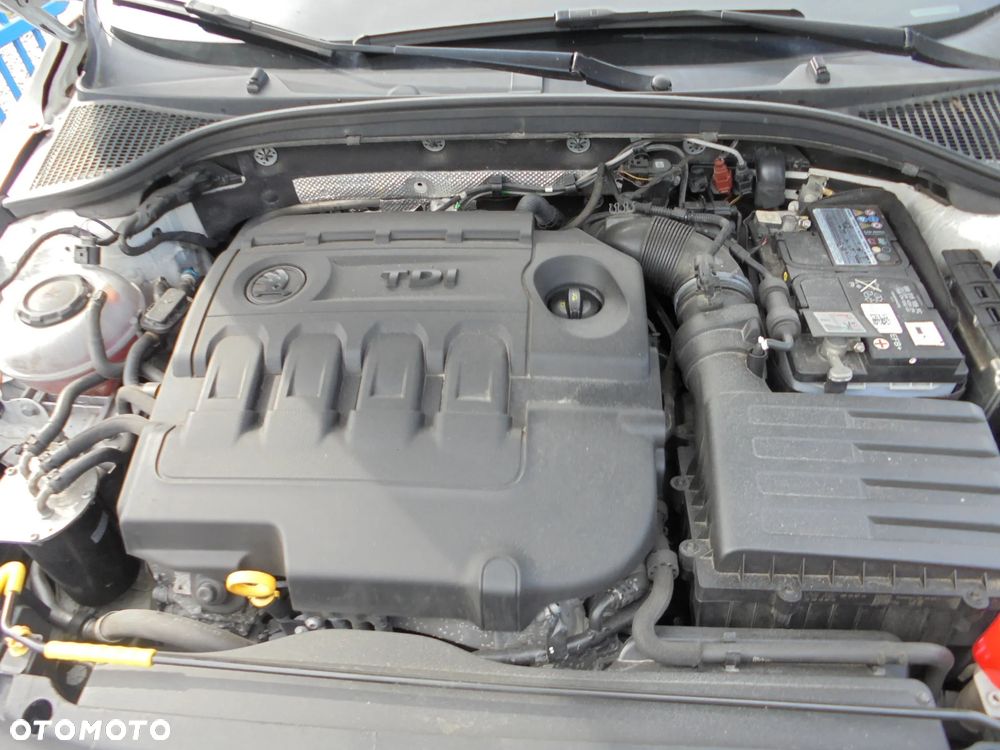 Skoda Octavia 2.0 TDI DSG Ambition - 34
