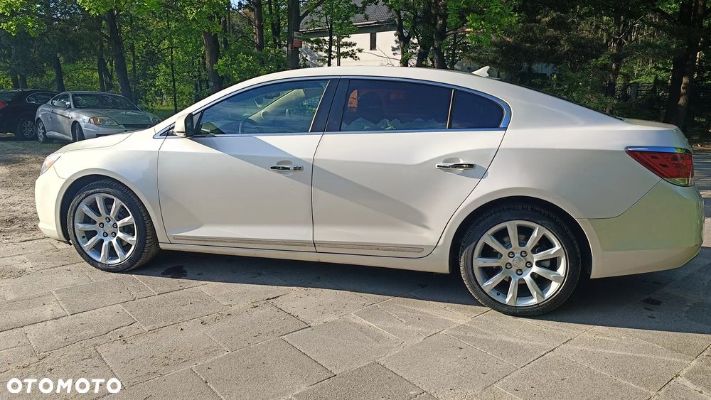 Buick Lacrosse - 18