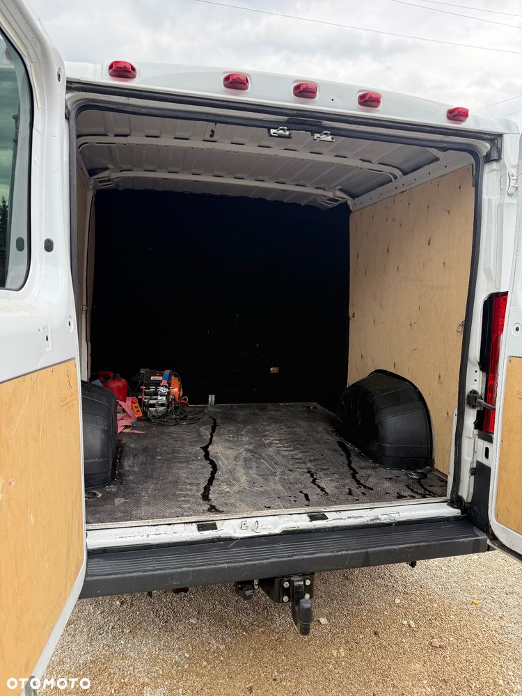 Dodge Ram promaster 1500 - 14