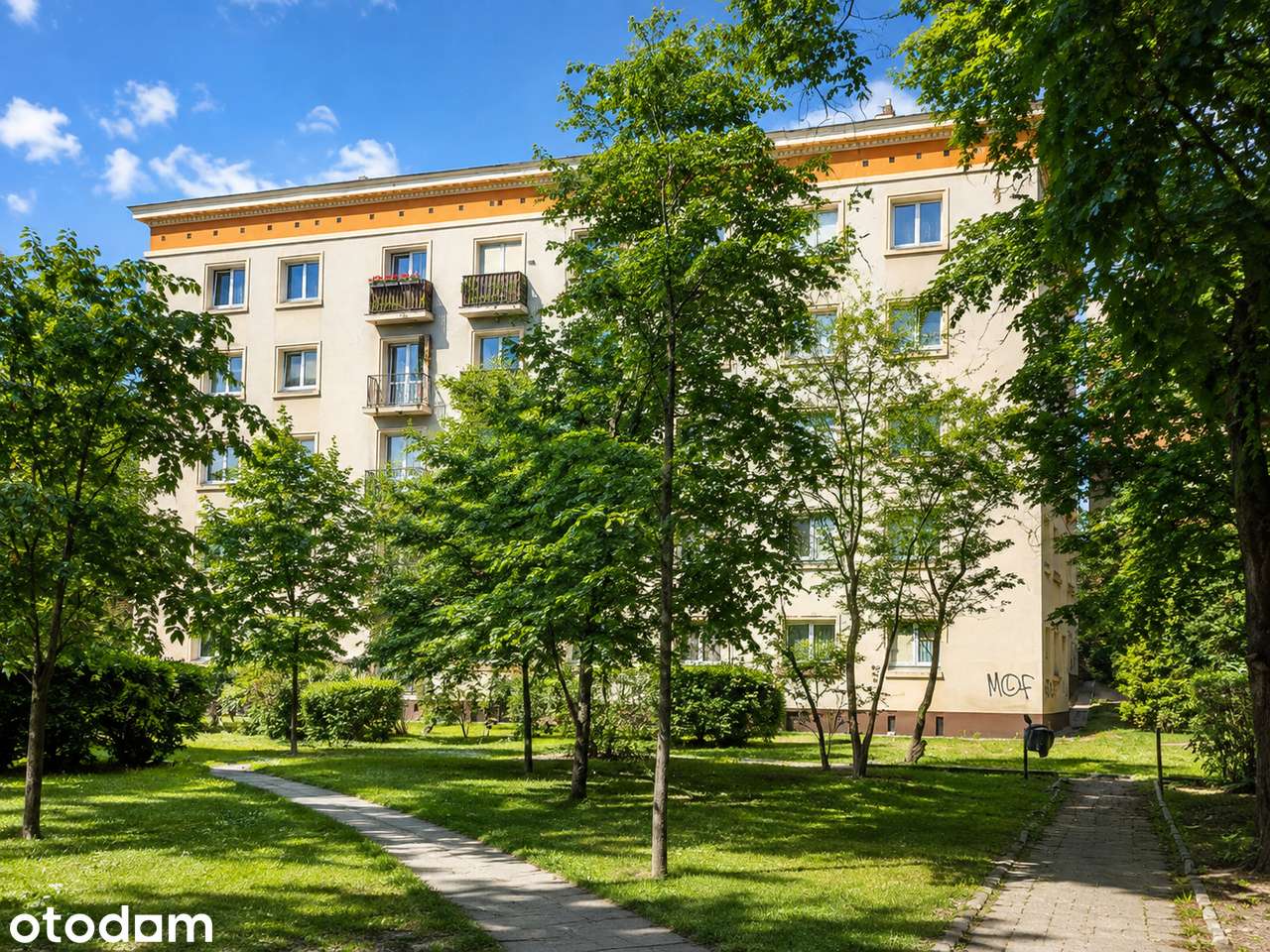 53,5 m² z balkonem Nowolipki - kamienica - świetna lokalizacja
