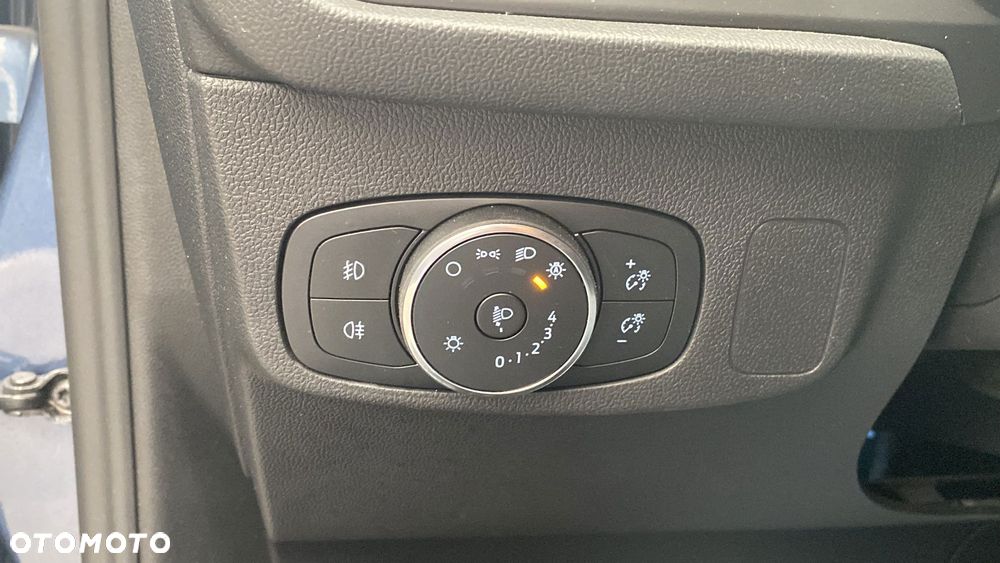 Ford Focus 1.0 EcoBoost mHEV Titanium X - 24