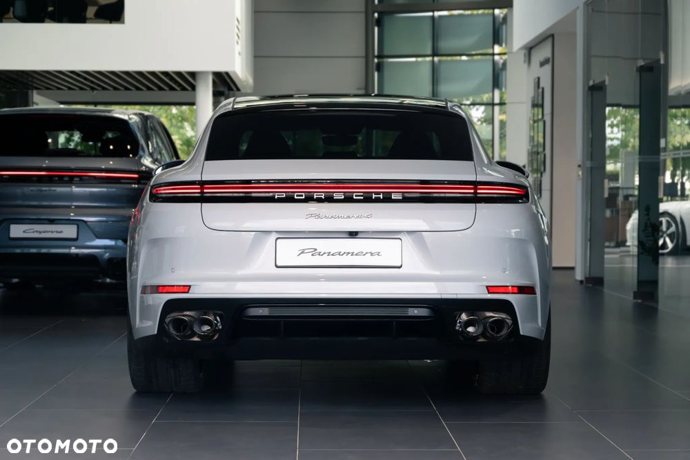 Porsche Panamera 4 E-Hybrid PHEV - 6