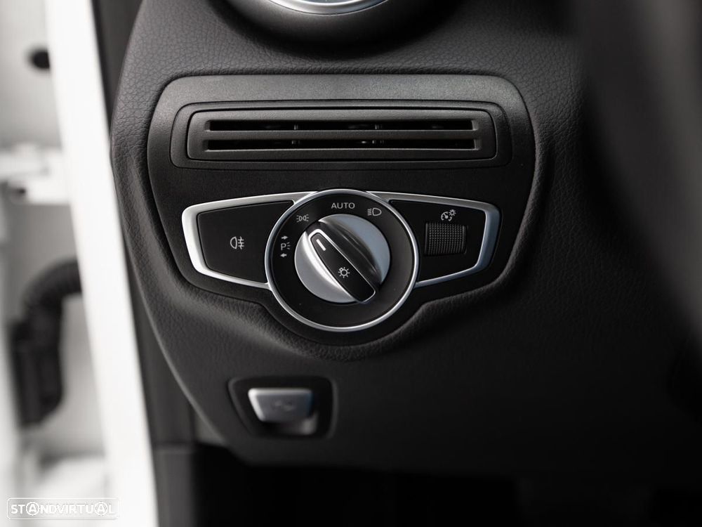 Mercedes-Benz GLC 300 de 4Matic - 21