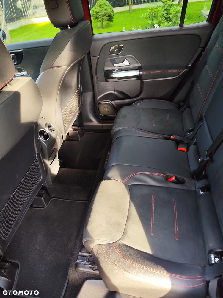 Mercedes-Benz GLB 250 4-Matic AMG Line 8G-DCT - 9