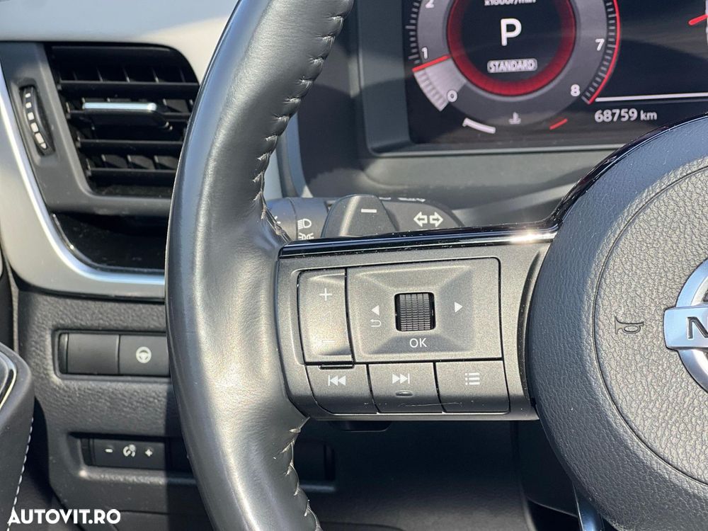 Nissan Qashqai 1.3 DIG-T 4x4 MHEV Xtronic Tekna - 22