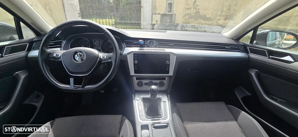 VW Passat 2.0 TDI Elegance - 7
