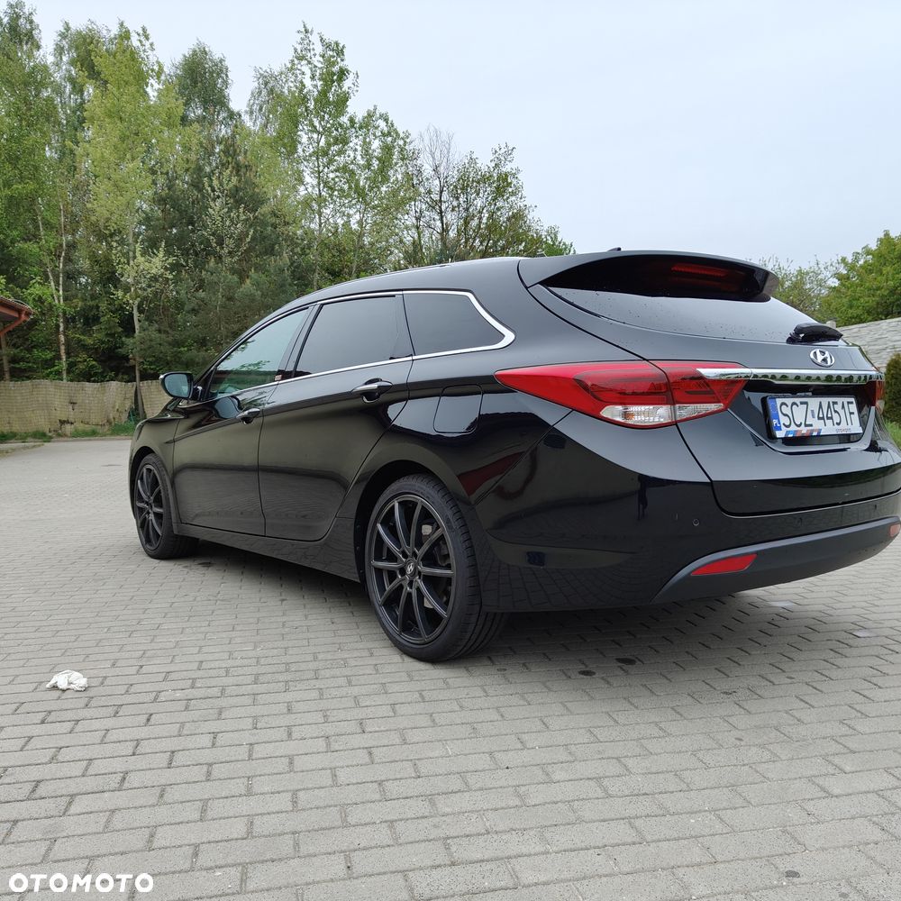 Hyundai i40 Kombi 1.7 CRDi DCT Premium - 25