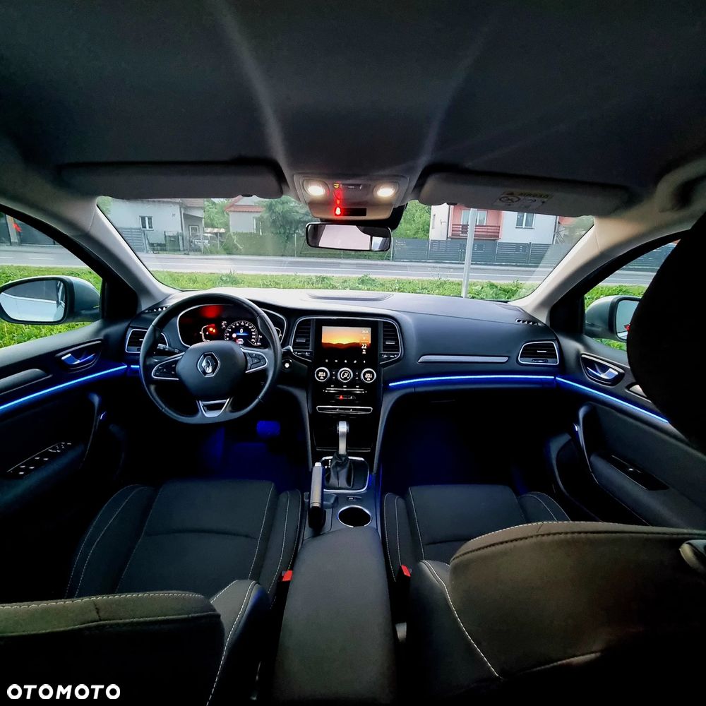 Renault Megane TCe 140 GPF EDC INTENS - 32