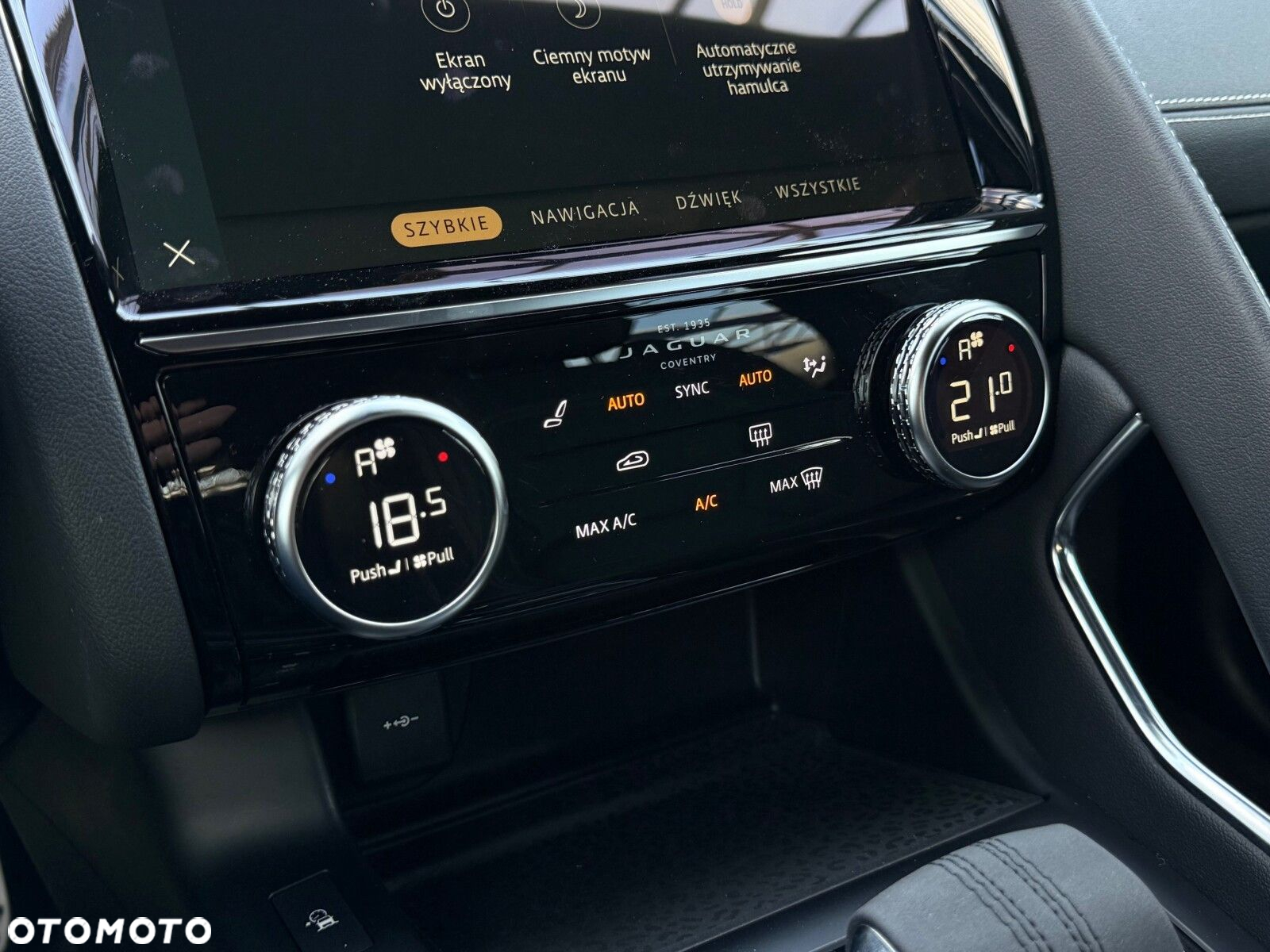Jaguar E-Pace - 29