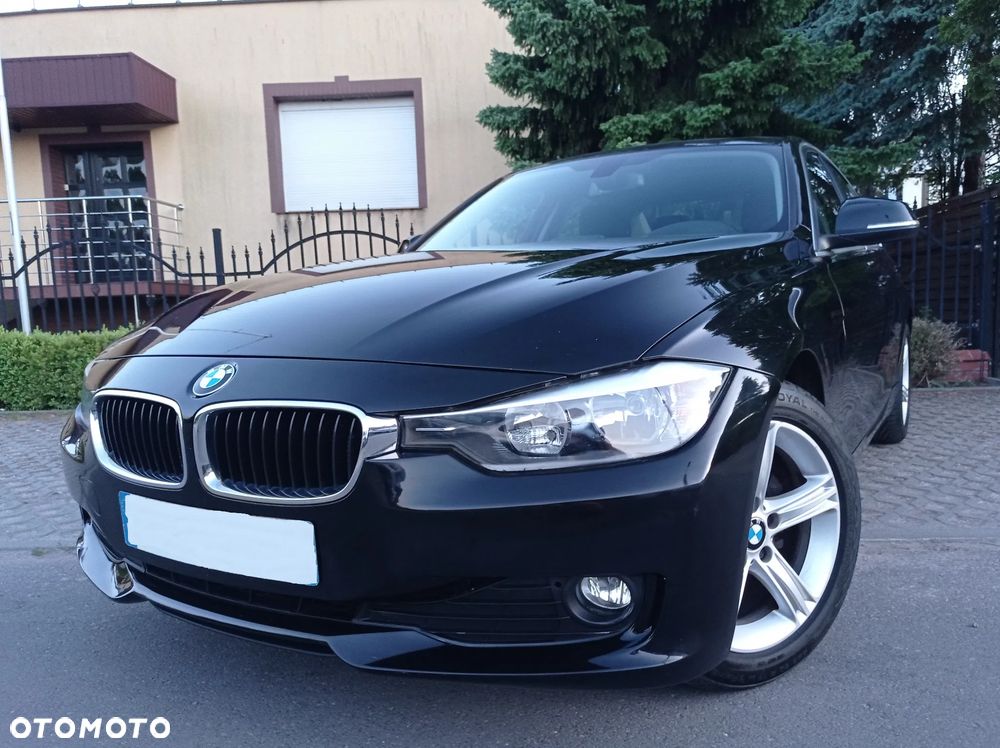 BMW Seria 3 318d DPF Edition Sport - 1