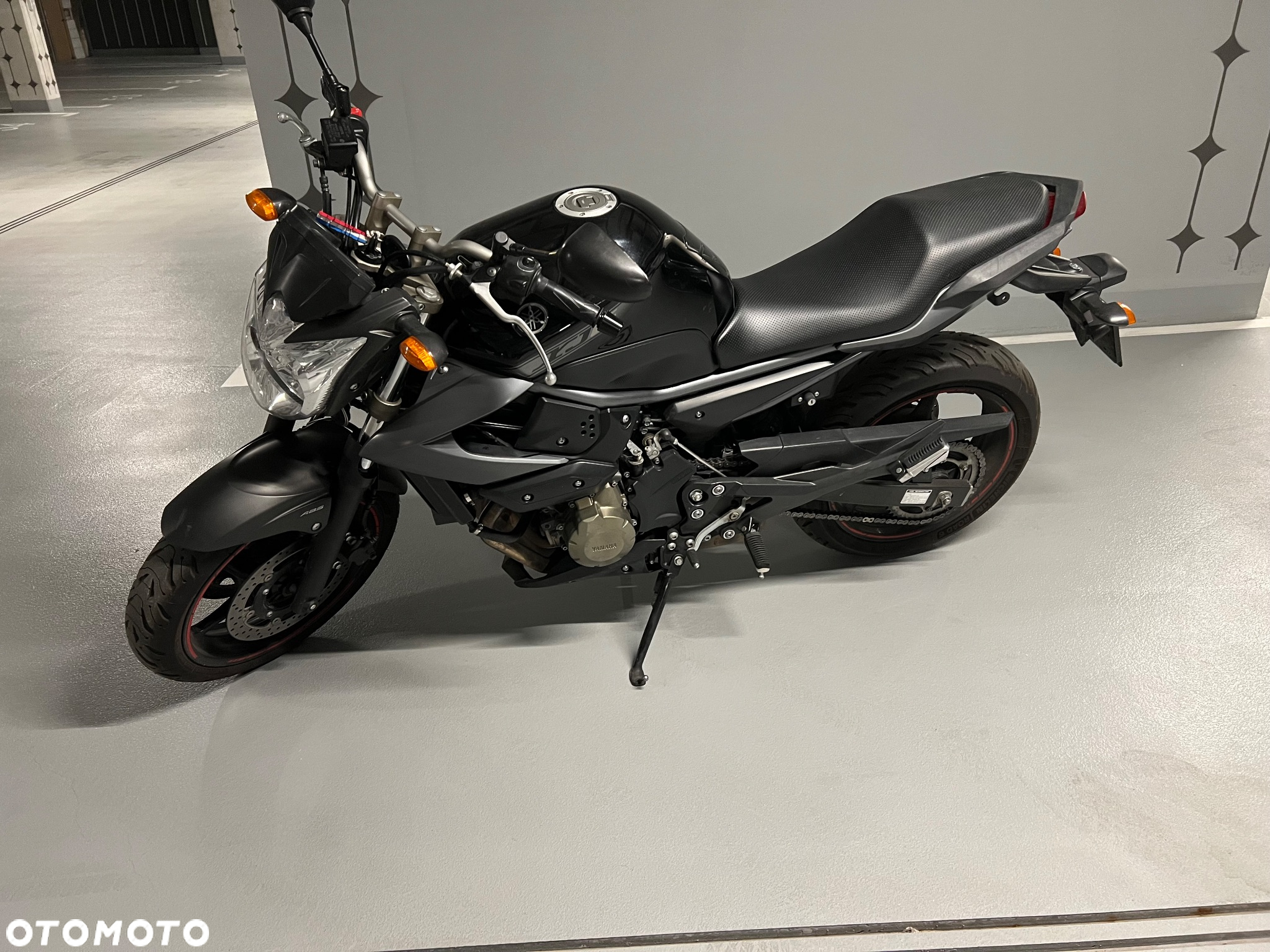 Yamaha XJ - 2