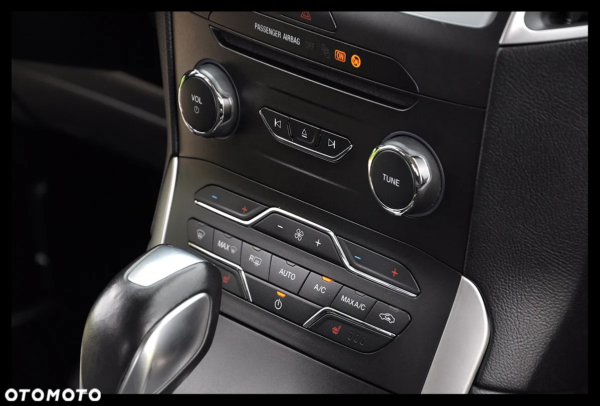 Ford S-Max 2.0 EcoBlue Titanium - 31