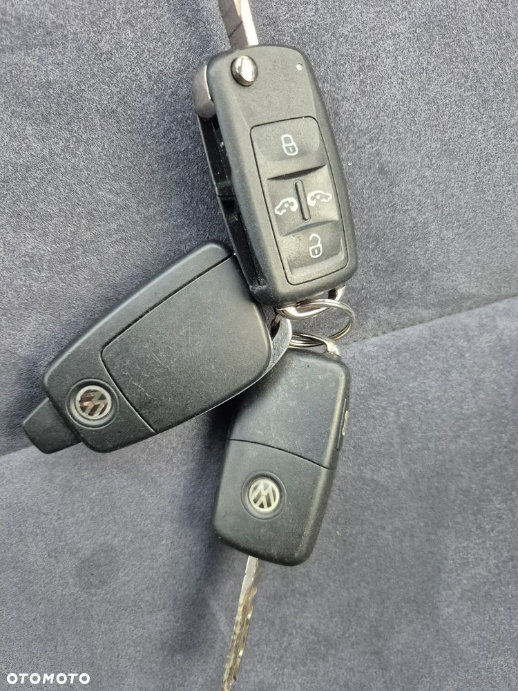 Volkswagen Multivan - 26