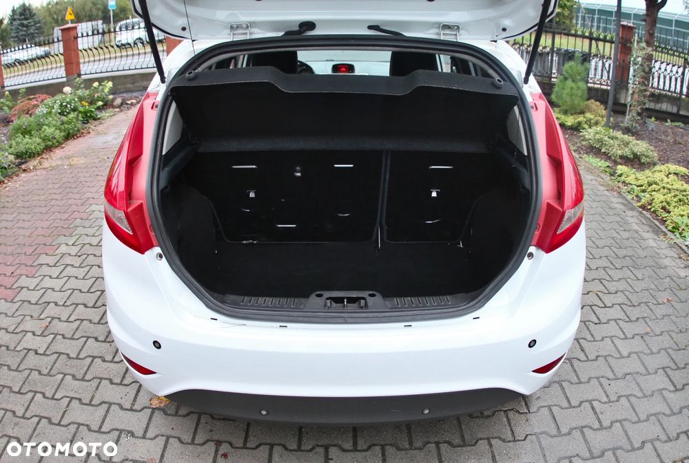 Ford Fiesta - 35