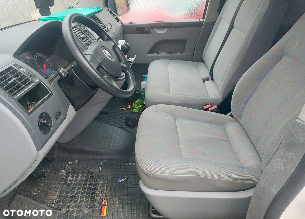 Volkswagen Transporter - 5