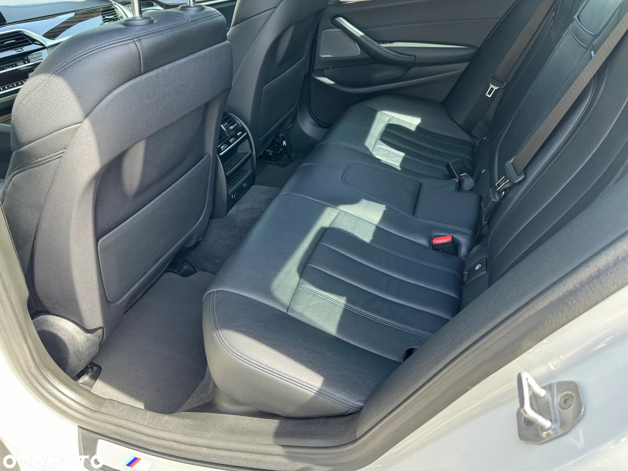 BMW Seria 5 540i xDrive Luxury Line sport - 10