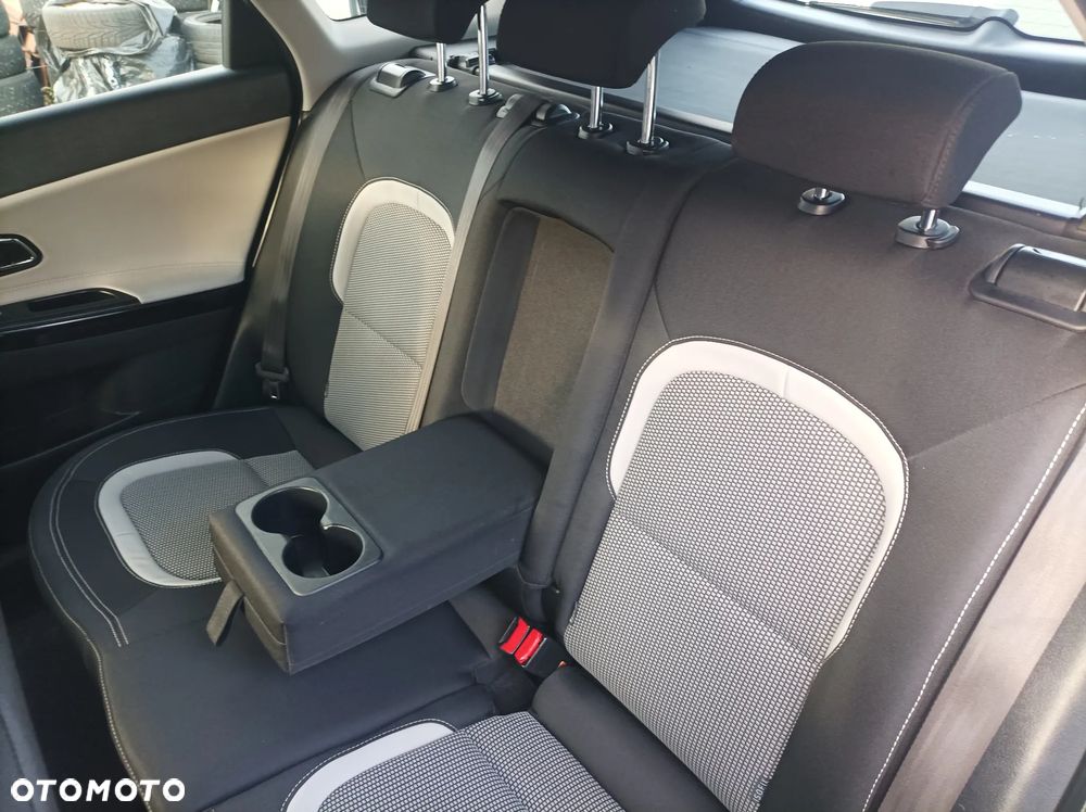 Kia Ceed 1.6 CRDi 128 ISG Platinum Edition - 24