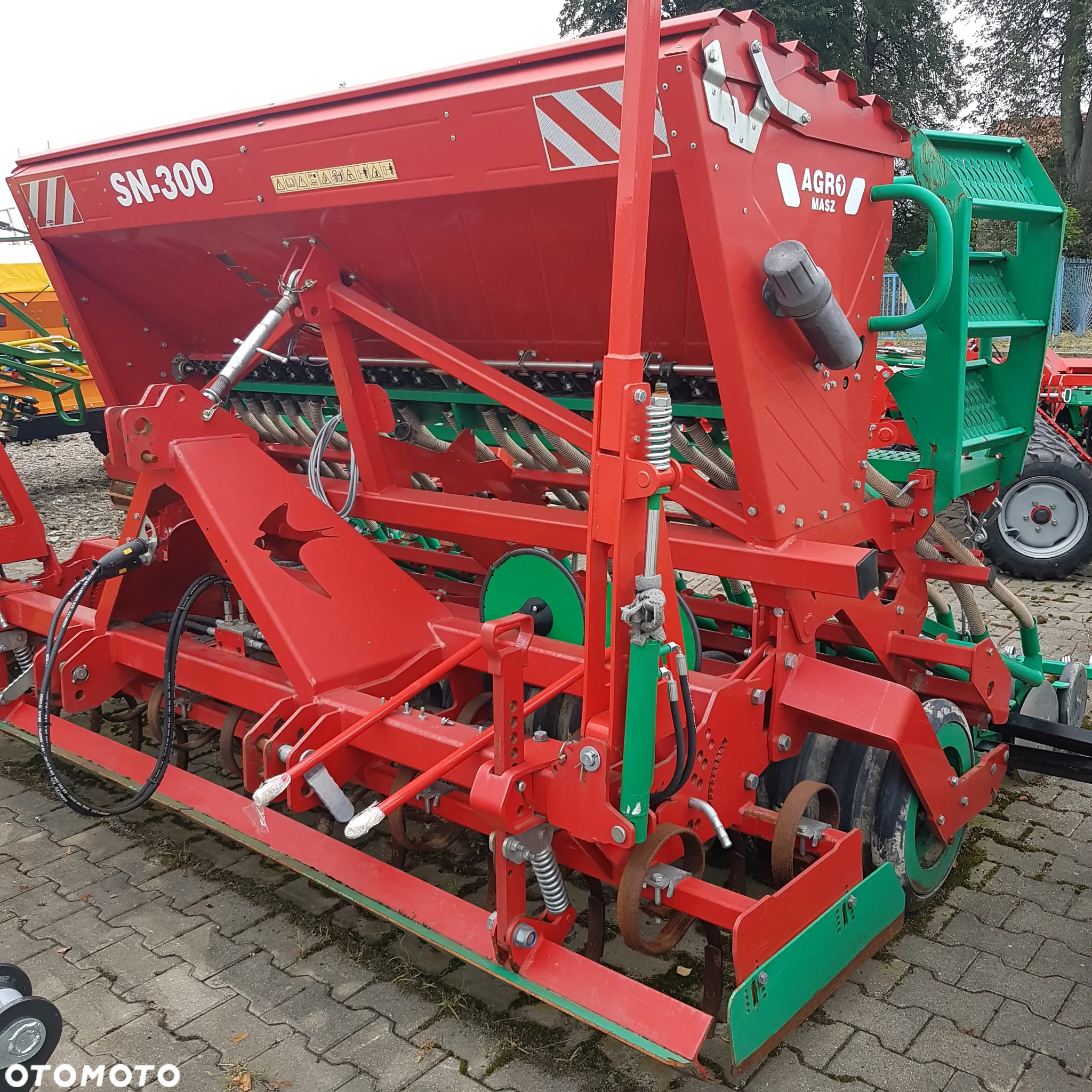 Agro-Masz SN300 - 9