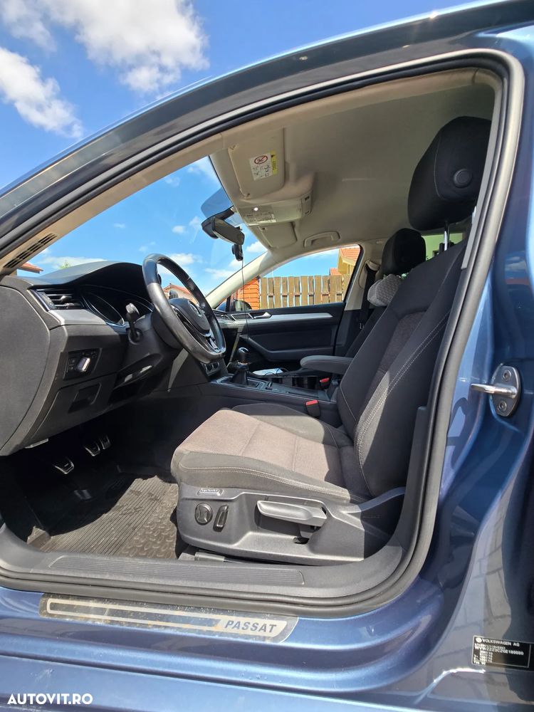 Volkswagen Passat 2.0 TDI Highline - 18
