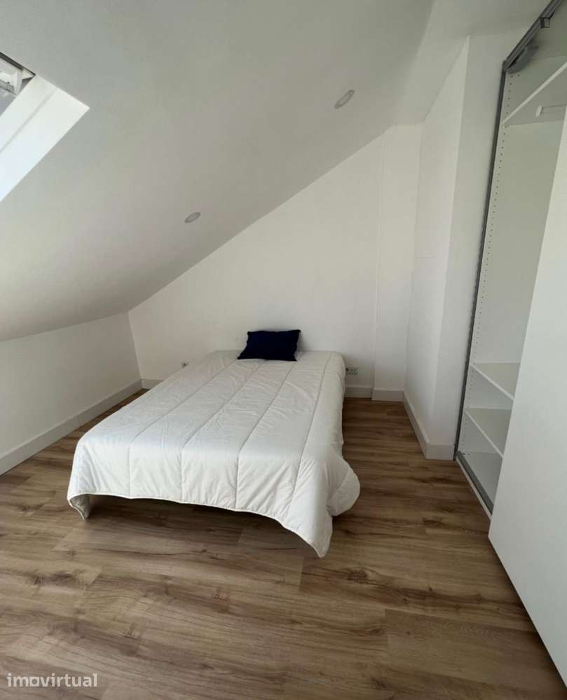 Quarto - localizado em Alameda Lisbon - Grande imagem: 2/5