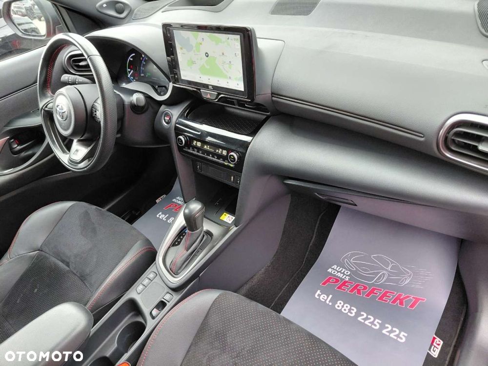 Toyota Yaris Cross - 16