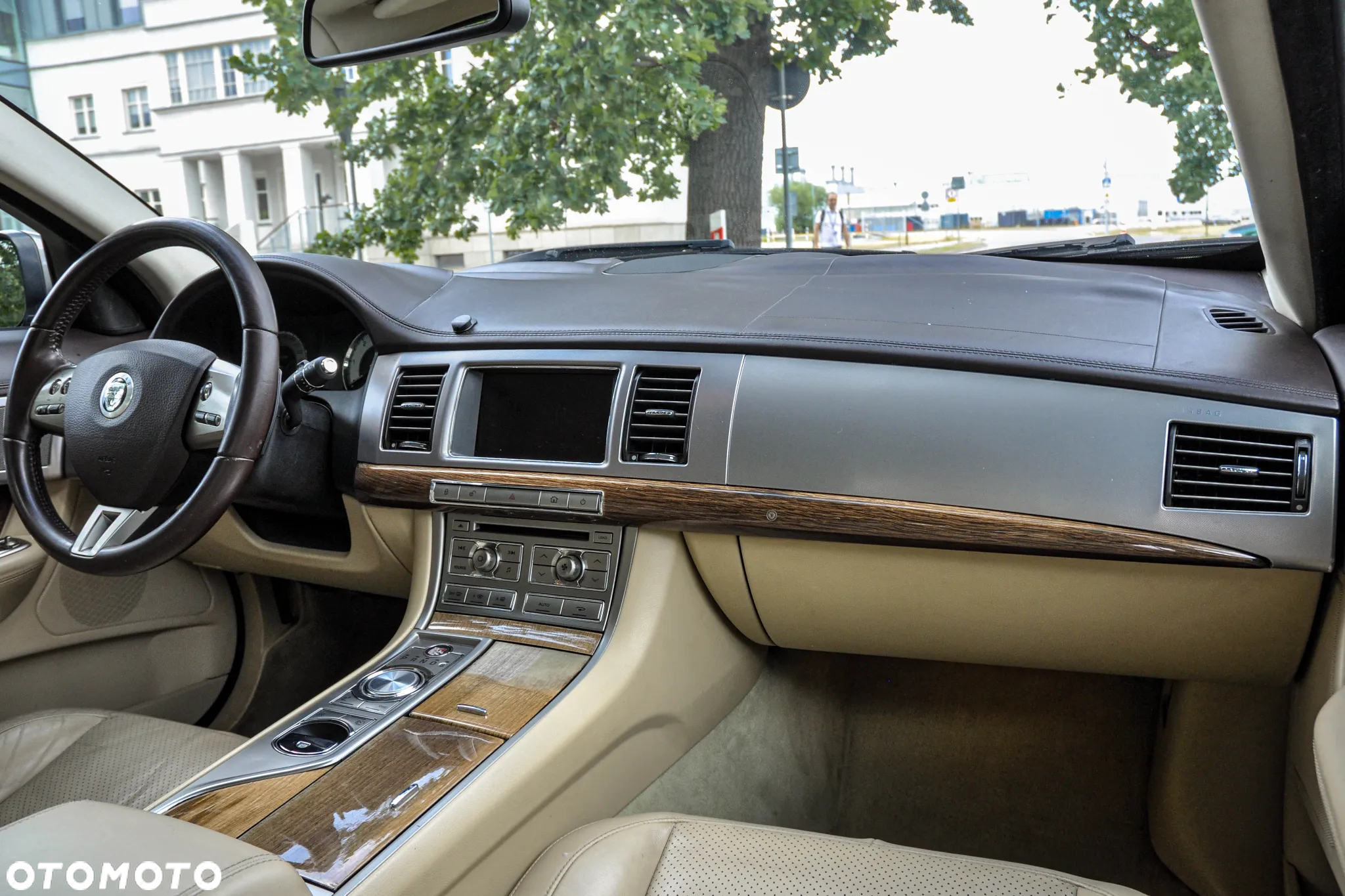 Jaguar XF 3.0 V6 D S Premium Luxury - 11