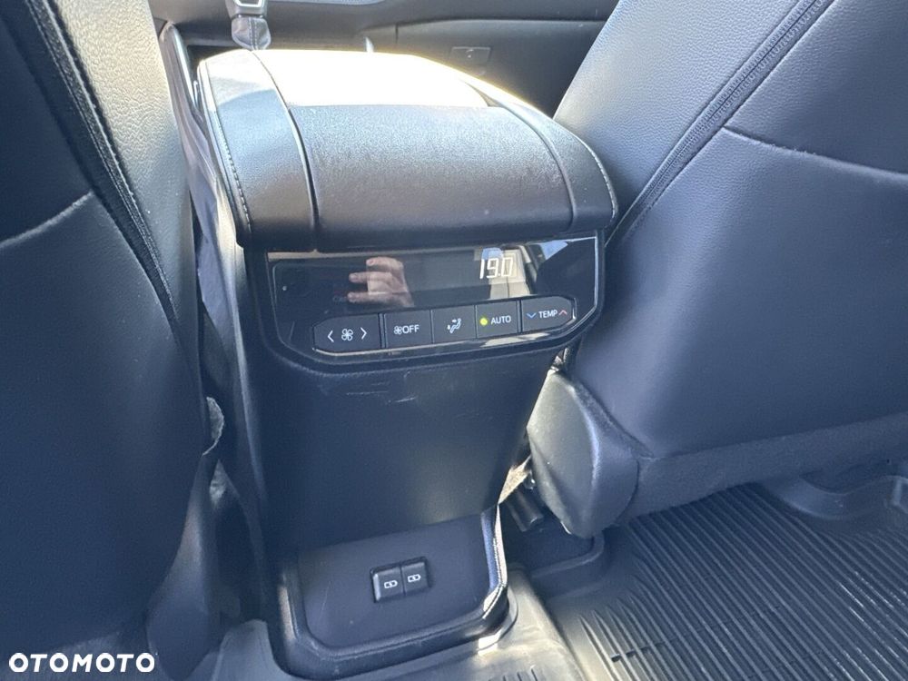 Toyota Highlander - 30