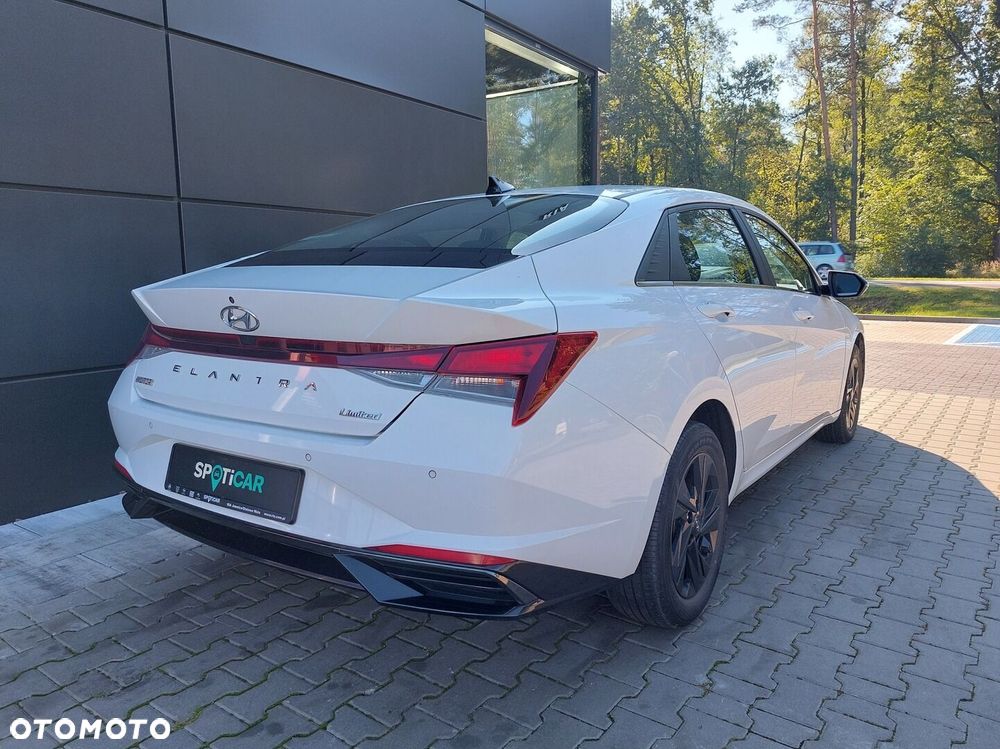 Hyundai Elantra 1.6 Smart - 7