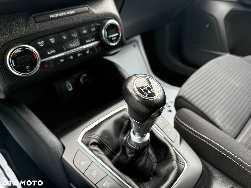 Ford Focus 1.0 EcoBoost Start-Stopp-System COOL&CONNECT - 28