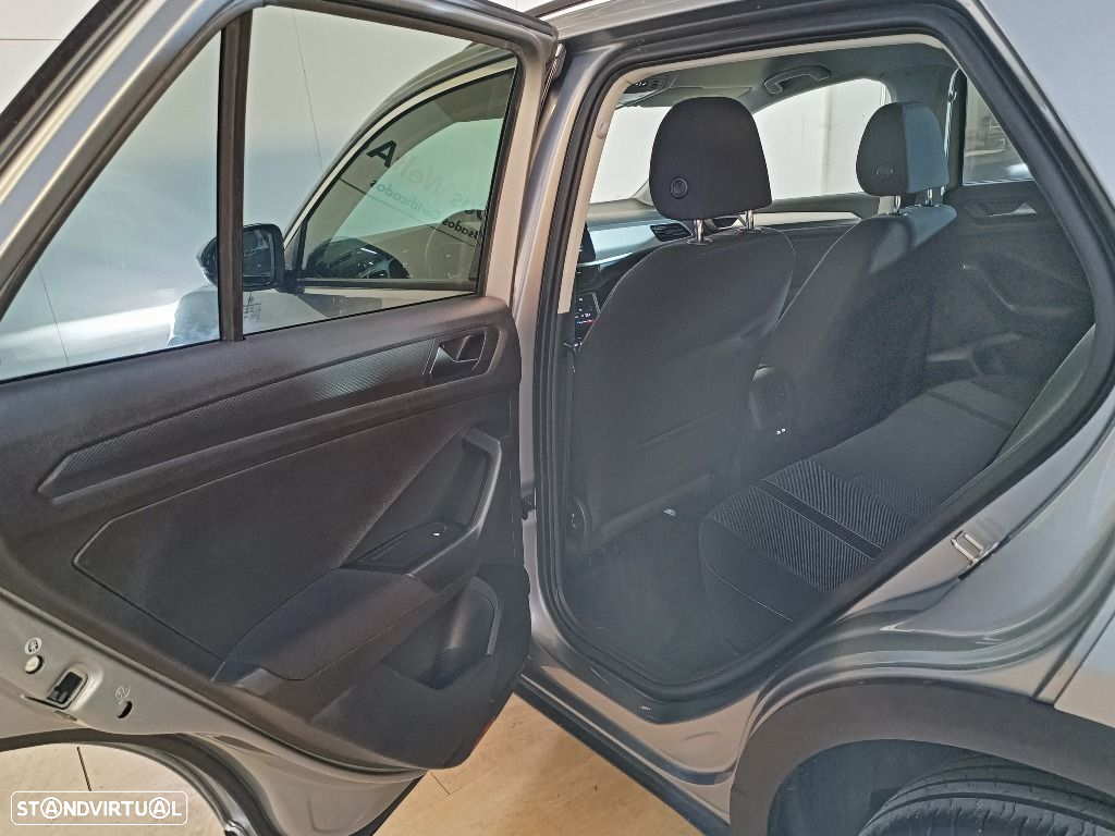 VW T-Roc 1.0 TSI Urban - 15