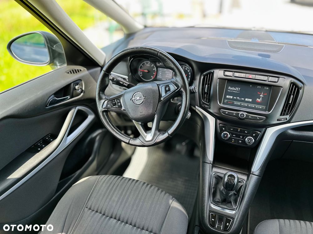 Opel Zafira 1.4 Turbo Innovation - 24