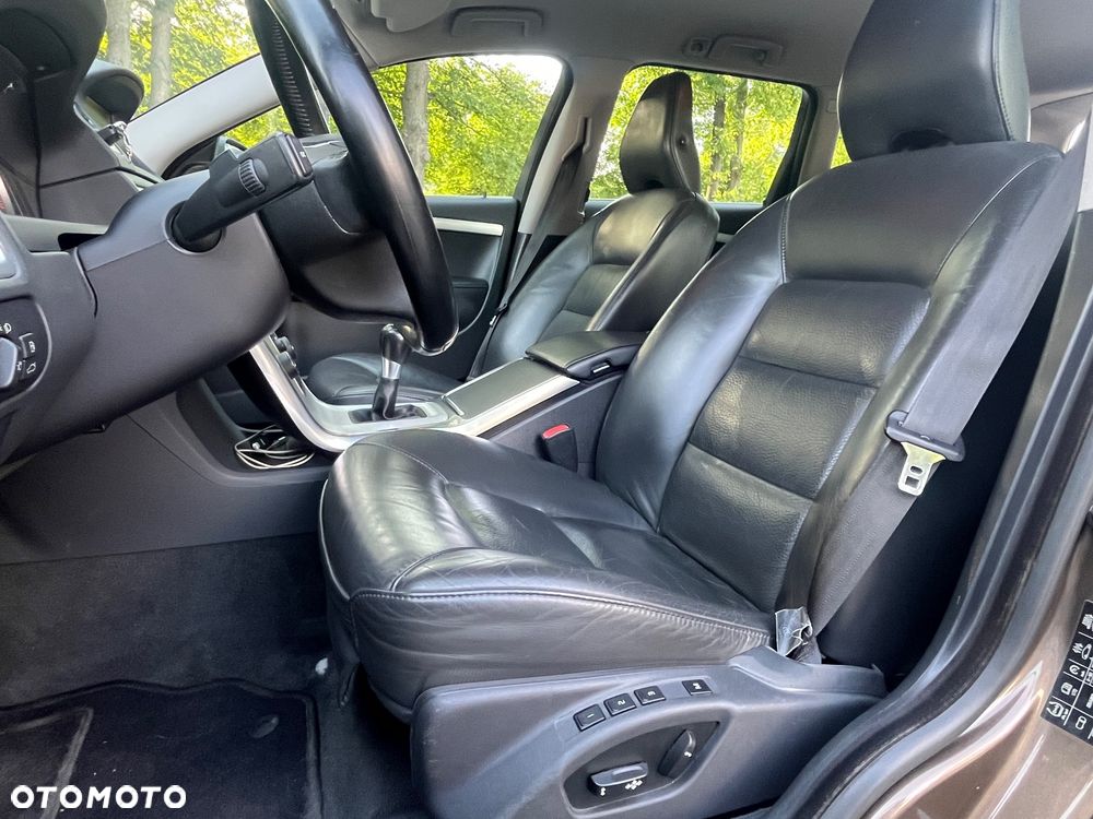 Volvo V70 D4 Momentum - 10