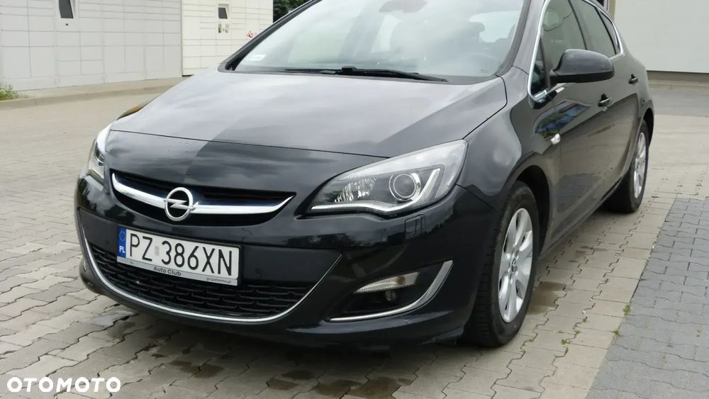 Opel Astra 1.4 Turbo Exklusiv - 2