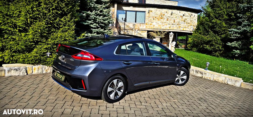 Hyundai IONIQ 1.6 GDI Premium - 5