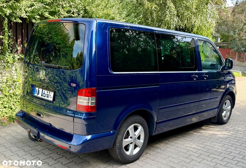 Volkswagen Multivan - 4