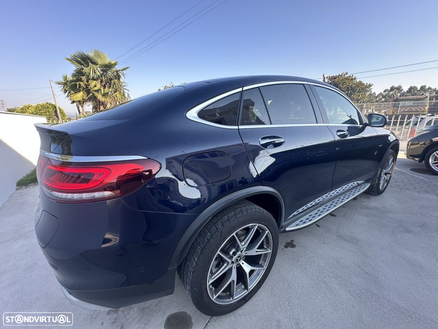 Mercedes-Benz GLC 300 e 4Matic 9G-TRONIC AMG Line - 3