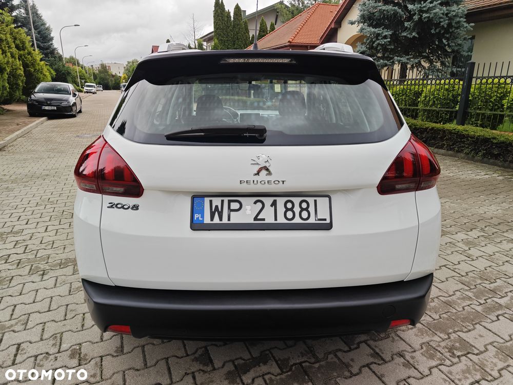 Peugeot 2008 1.2 Pure Tech Active S&S - 10