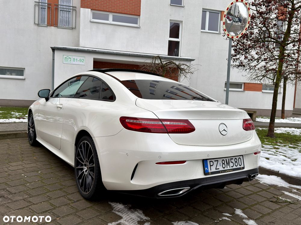 Mercedes-Benz Klasa E 220 d 4-Matic 9G-TRONIC - 4