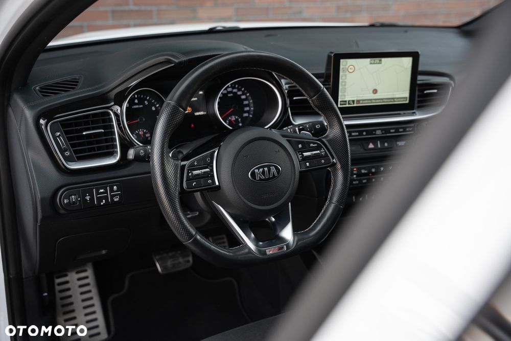 Kia ProCeed 1.4 T-GDI GT Line DCT - 20