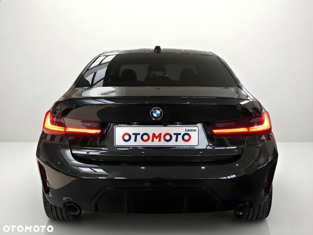 BMW Seria 3 330i xDrive M Sport sport - 3