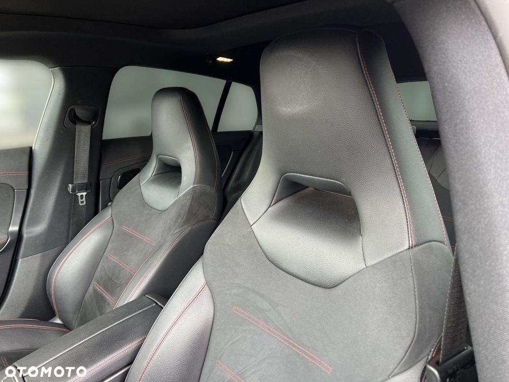 Mercedes-Benz CLA 220 d AMG Line 8G-DCT - 13