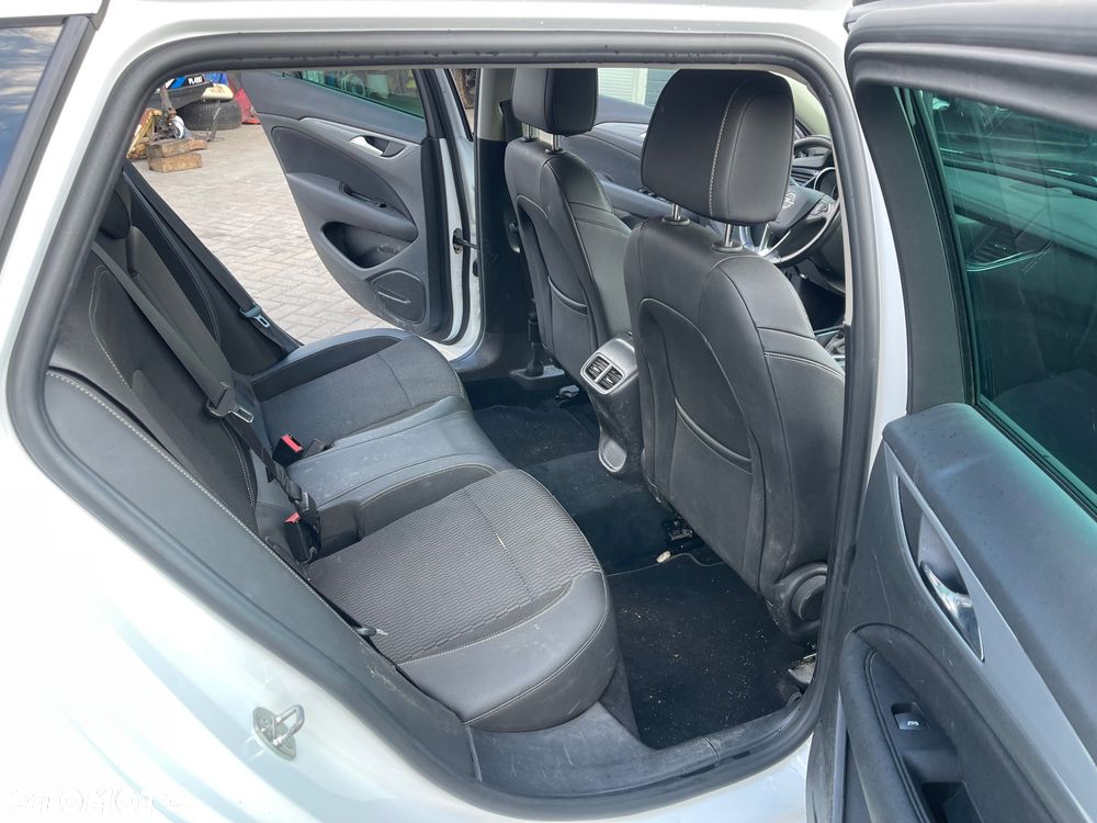 Opel Insignia 1.6 (118g) Innovation - 24