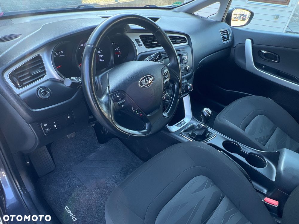 Kia Ceed 1.6 GDI Edition 7 - 14