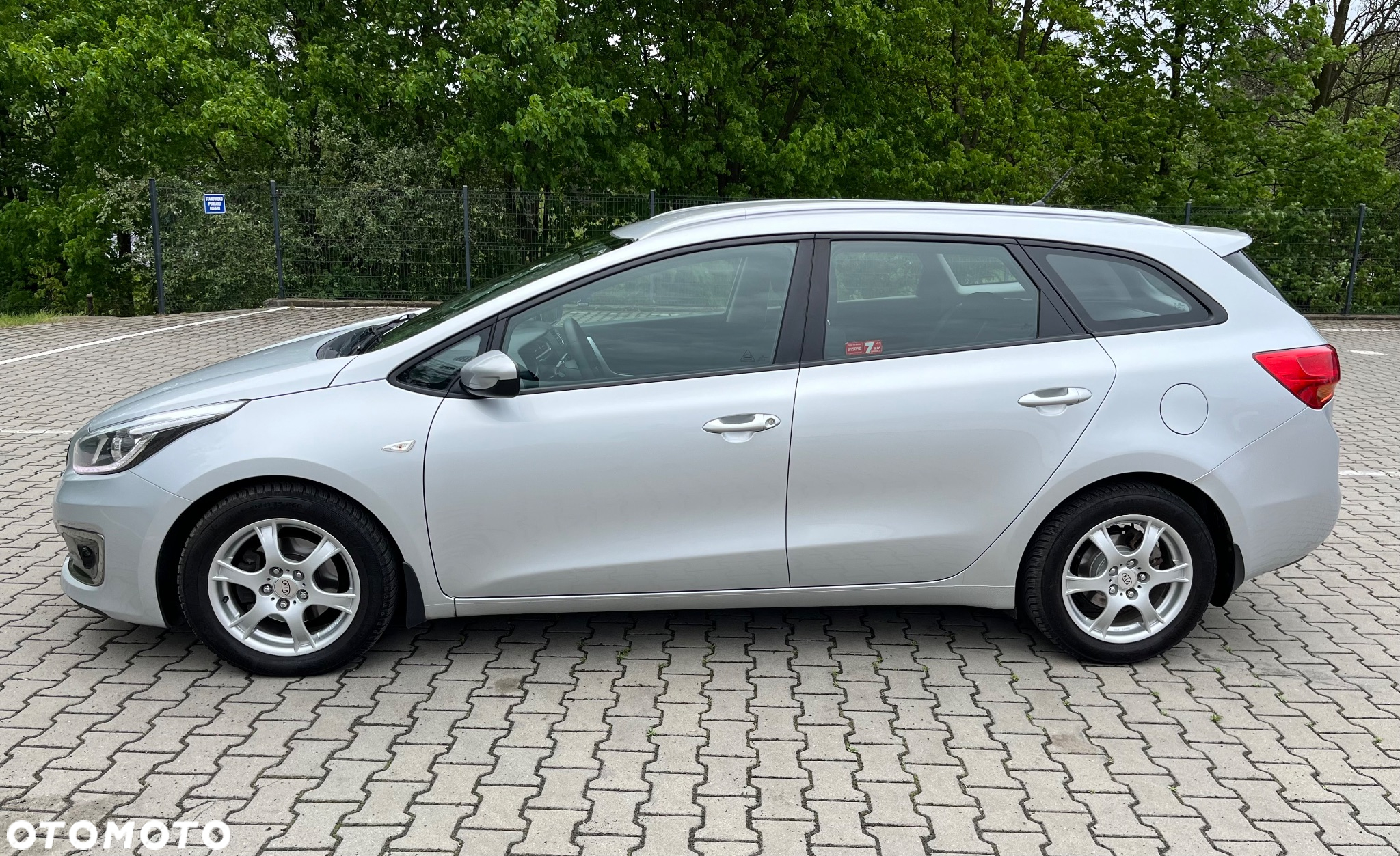 Kia Ceed Cee'd 1.6 CRDi L - 4